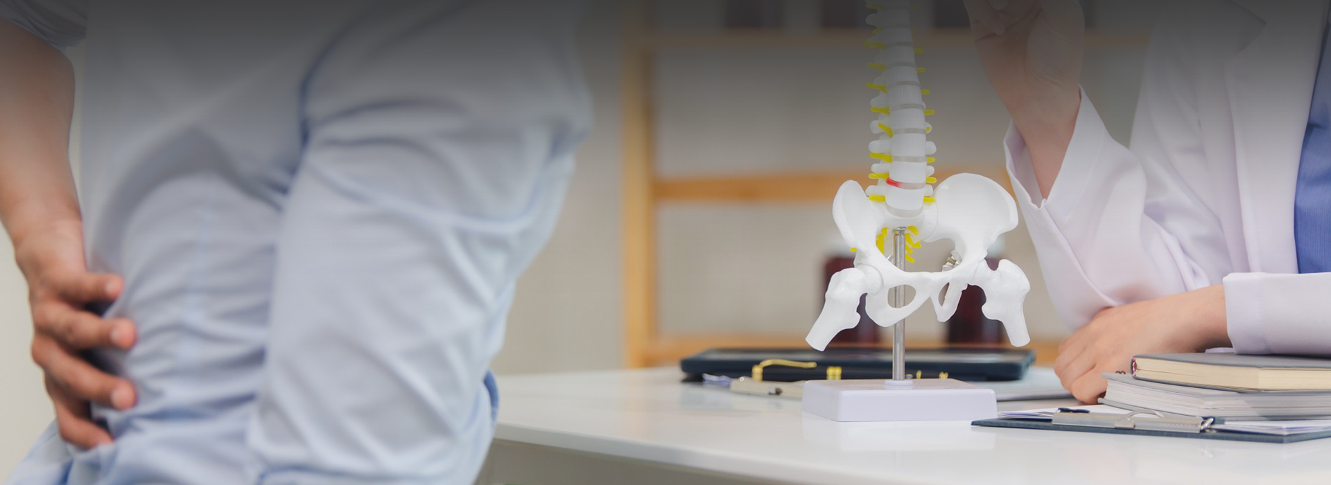 How the Best Spine Doctor Guides Patients Through Post-Surgery Recovery Smoothly?
